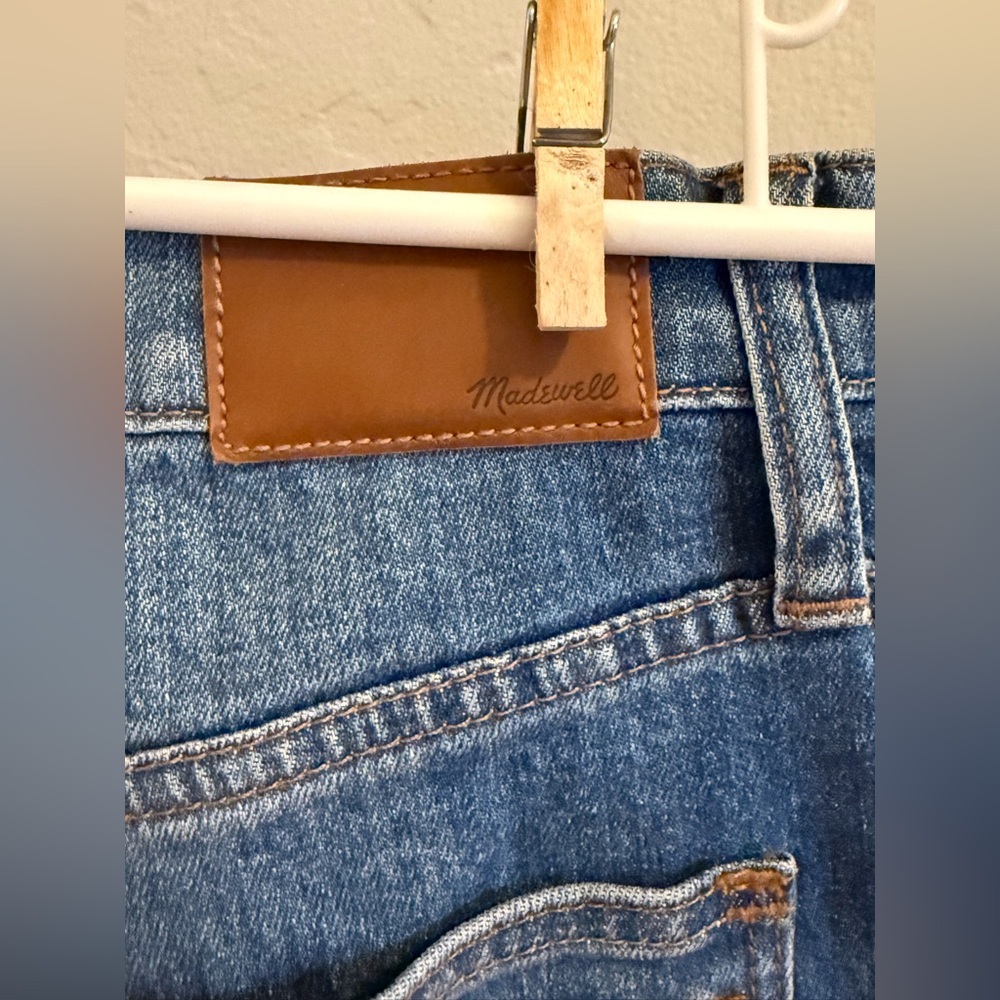 Madewell The High-Rise Slim Boyfriend Size 28. - Picture 4 of 6